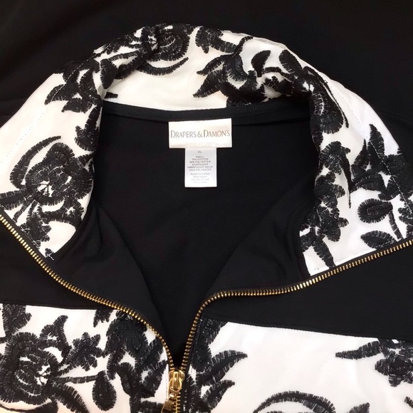 Draper’s & Damon’s Black and White Floral Jacket - Picture 4 of 4